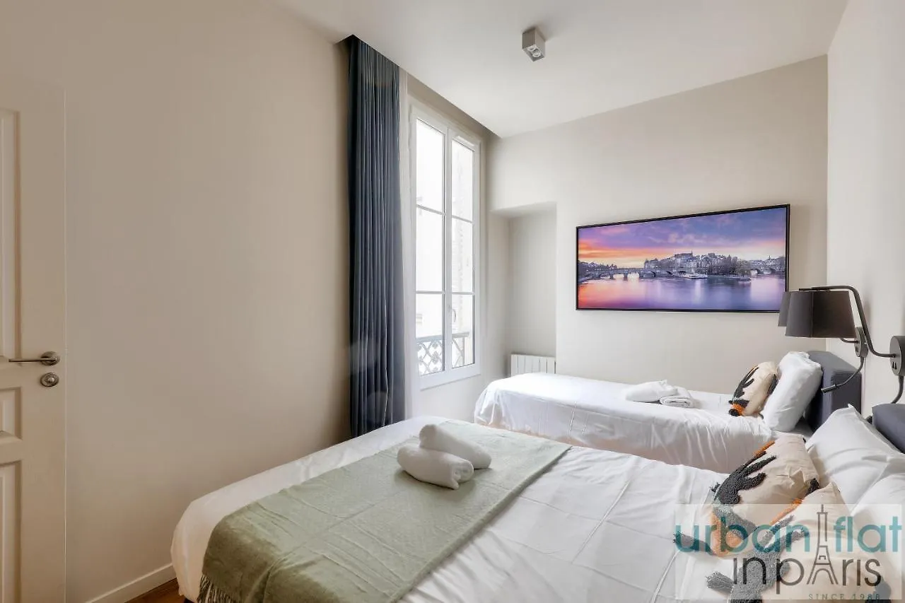 Апартаменты Urban Flat 110 - Luxury 3Bdr Flat Near Opera Париж 0*,  Франция